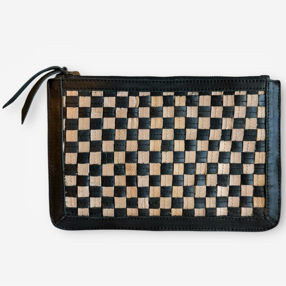 NWOT Able Nesmia Basketweave Leather Clutch in Black and Tan - Picture 4 of 7